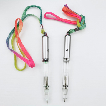 Stylo suspendus avec une corde de cou colorée