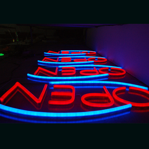 OPEN & CLOSED NEON SIGN