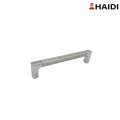 Série Geo Flat Bar Pull Hand-in-Hand