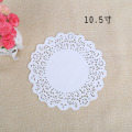 Tabela de descartáveis de papel decorativo esteiras Doilies