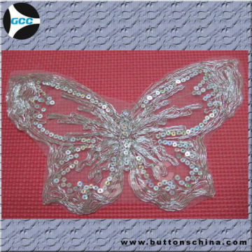 Butterfly Collar Lace On The Withe Net Fabric 