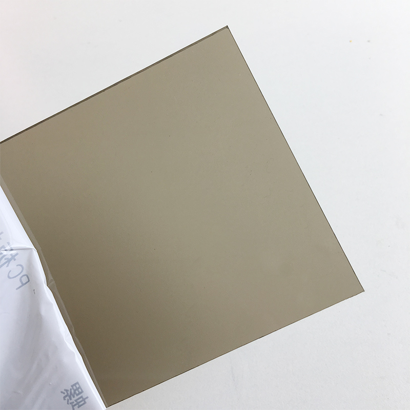 Polycarbonate Solid Sheet 8 mm / feuille solide en polycarbonate 9 mm