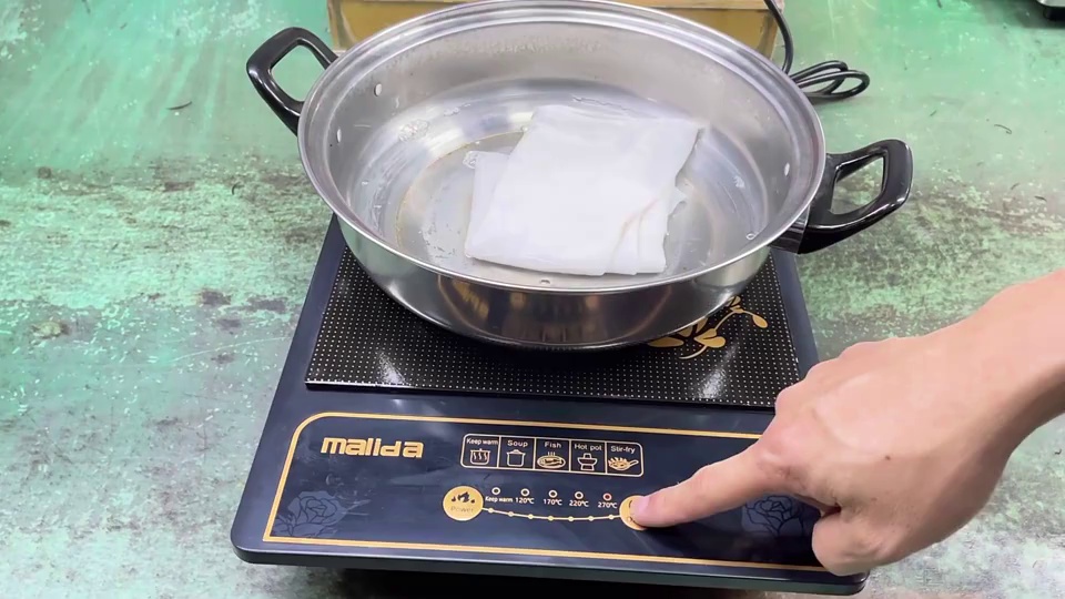 Factory Supply Electric Glass Infrared Ceramic Stove Commercial Built-in Induction Cookers