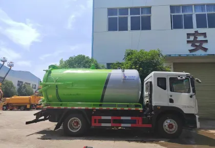 Dongfeng Vacuum Sewage Suction Truck