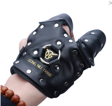Steel Plate Guard Black Hand Slingshot for Outdoor Hunting Accessories