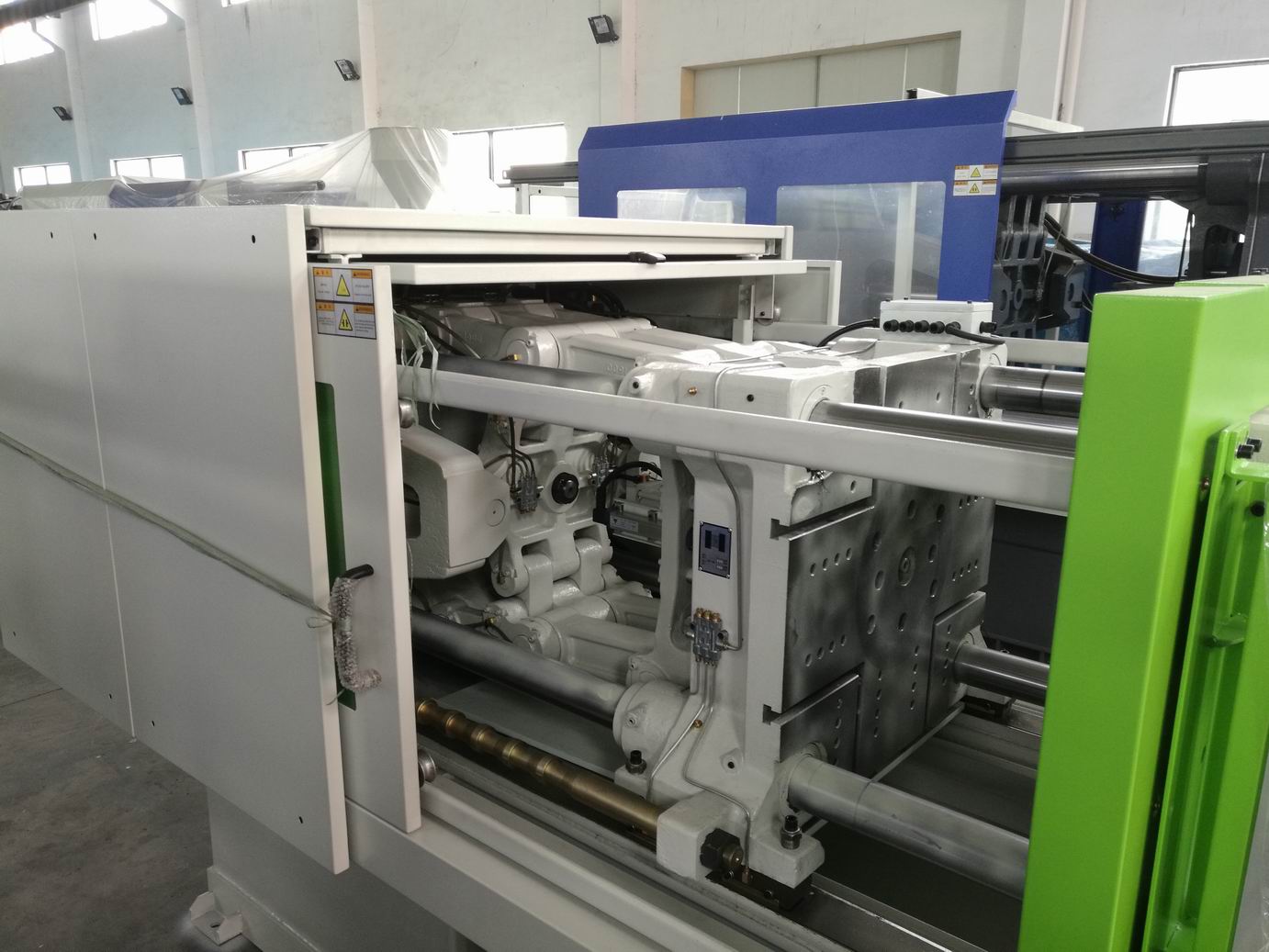 Servo Injection Molding Machine