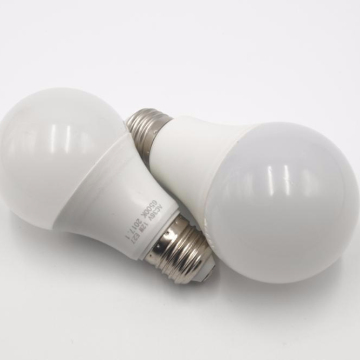 Wholesale Low Price 7W Emergency Rechargeable LED Bulb E27 for Home Use with CE Certification