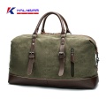 Men&#39;s Travel Weekender durante a noite Bolsa de Duffel