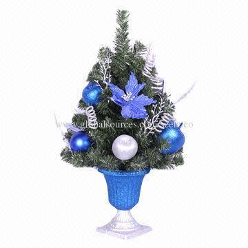 Pre-decorated Christmas trees, fireproof, environment-friendly material, various colors for options