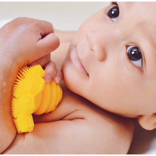 Easy Grip Handle 100% Silicone Scrubber for Children