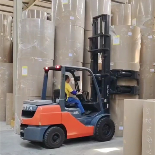 Насадка для бумажных рулонов для вилочного погрузчика