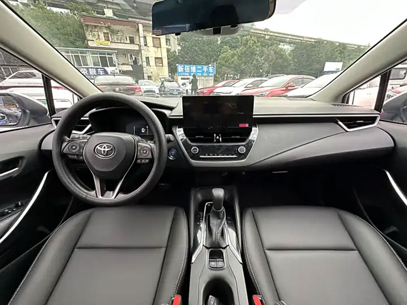 Second hand car Toyota Corolla Second hand car Toyota Corolla