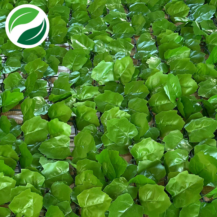 Simulated extruded net light-colored maple leaves