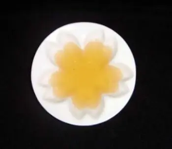 5.5\" FLOWER  PLATE