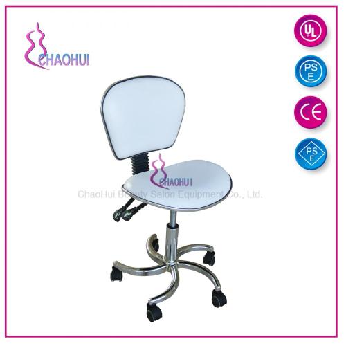 Silla maestra en el salón