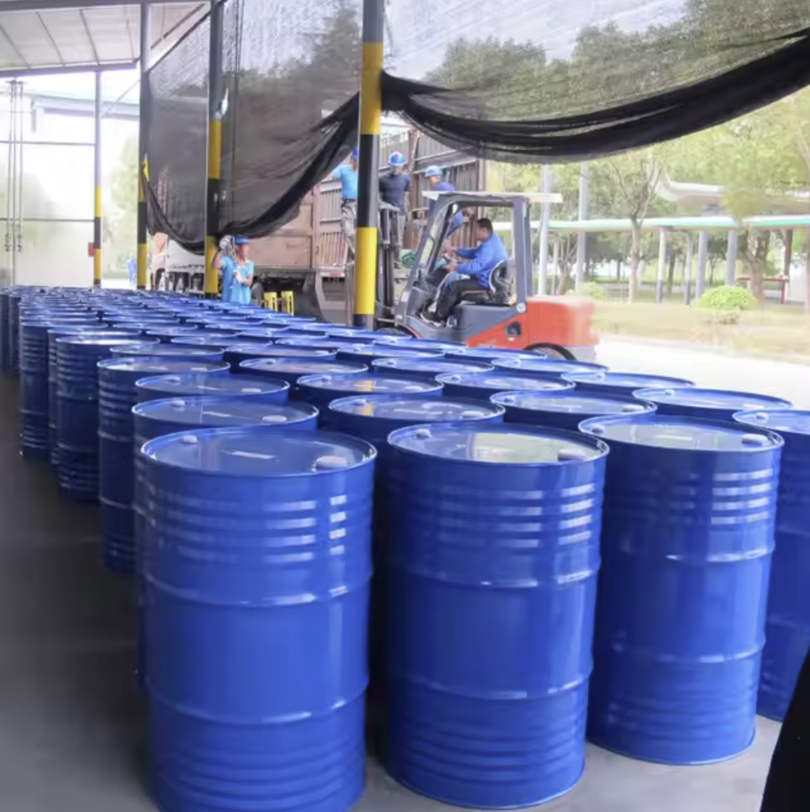 Diethylene glycol diethyl ether