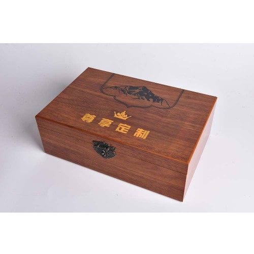 Custom Wooden Gift Wine Box