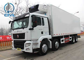 8x4 Refrigerated Truck with HOWO Chassis