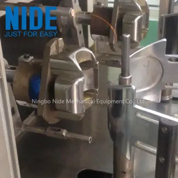 Automatic flyer outer rotor coil winding machine