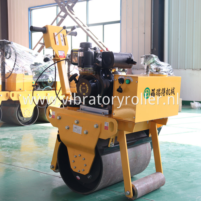 Self Propelled Small Asphalt Roller Compactor
