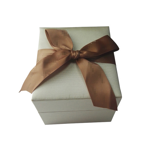 White Ribbon Beautiful Shiny Coated Bracelet Jewelry Boxes