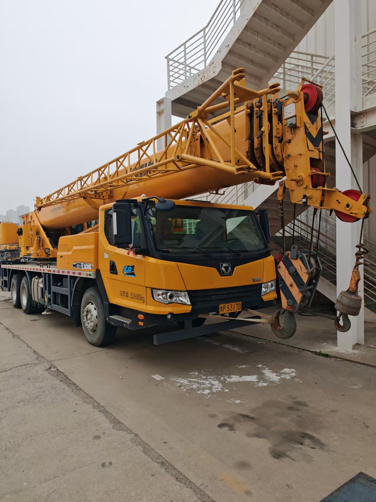 used truck cranes