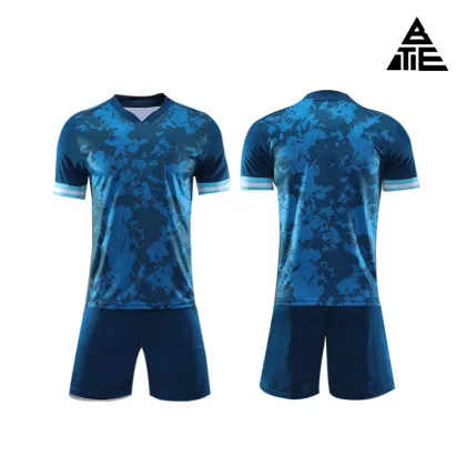 Football training uniforms absorb moisture and sweat