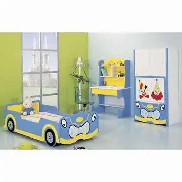 Bedroom with Baby Bed, Desk and 2 Doors Wardrobes