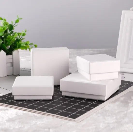 Custom white lid and bottom boxes for jewellry