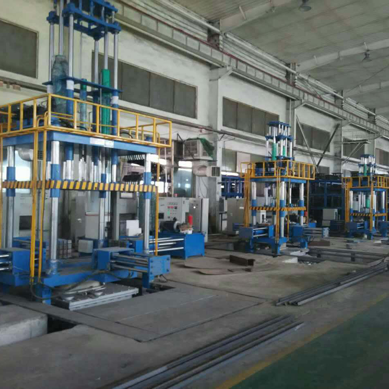 Low pressure casting machine