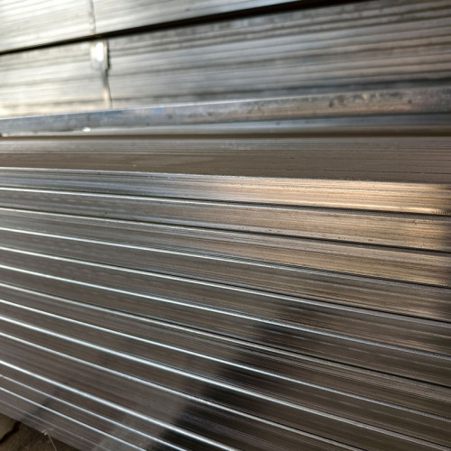 Langlebiges verzinktes Vierkantrohr 20 x 40 x 1,3 mm