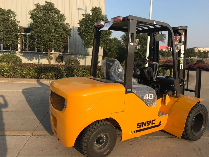 4 Ton Forklift Truck