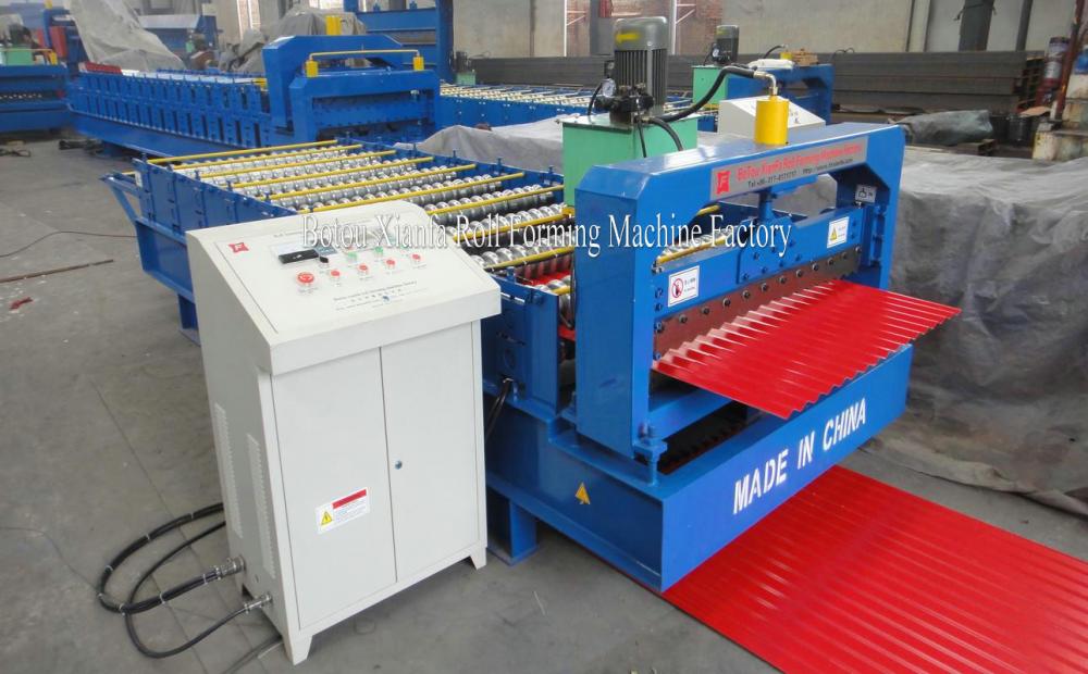 Corrugated sheet metal roof tile making machine