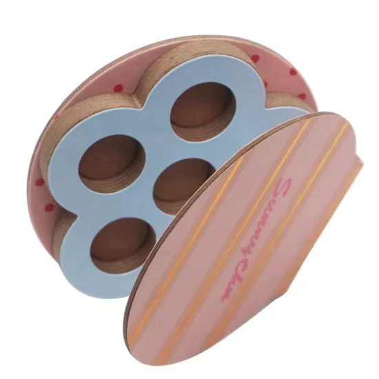 Empty makeup magnetic palette flower shape