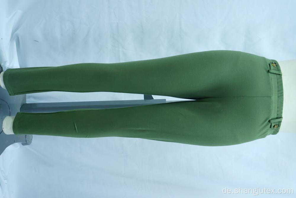 Frauen -Leggings mit dekorativen Knöpfen