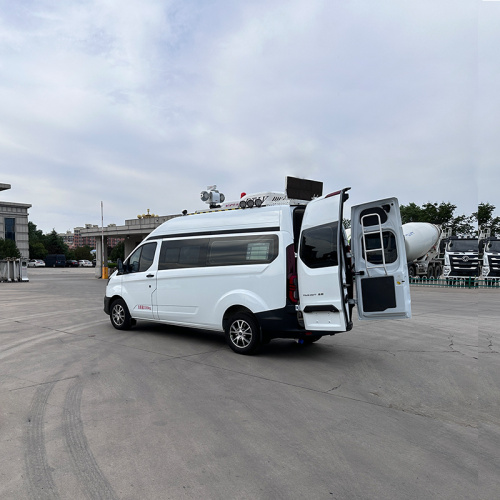 Vehicul de operare specială cu scaune din piele pentru direcția stângă