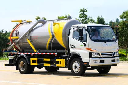 Jianghuai Junling V7 8.7m ³ Suction Vehicle