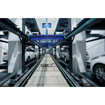 Sistema de estacionamiento automático en movimiento de placa plana