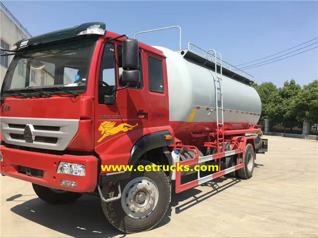 SINOTRUK 5000 Gallon Dry Powder Tankers