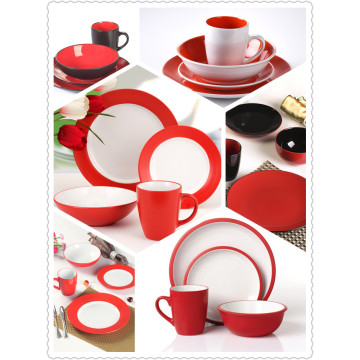 RED DINNER TABLEWARE