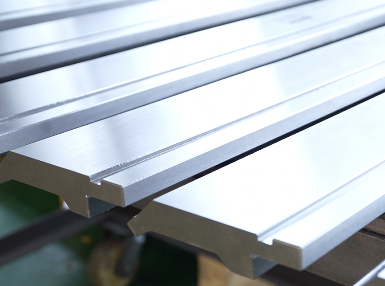 Bending machine mold