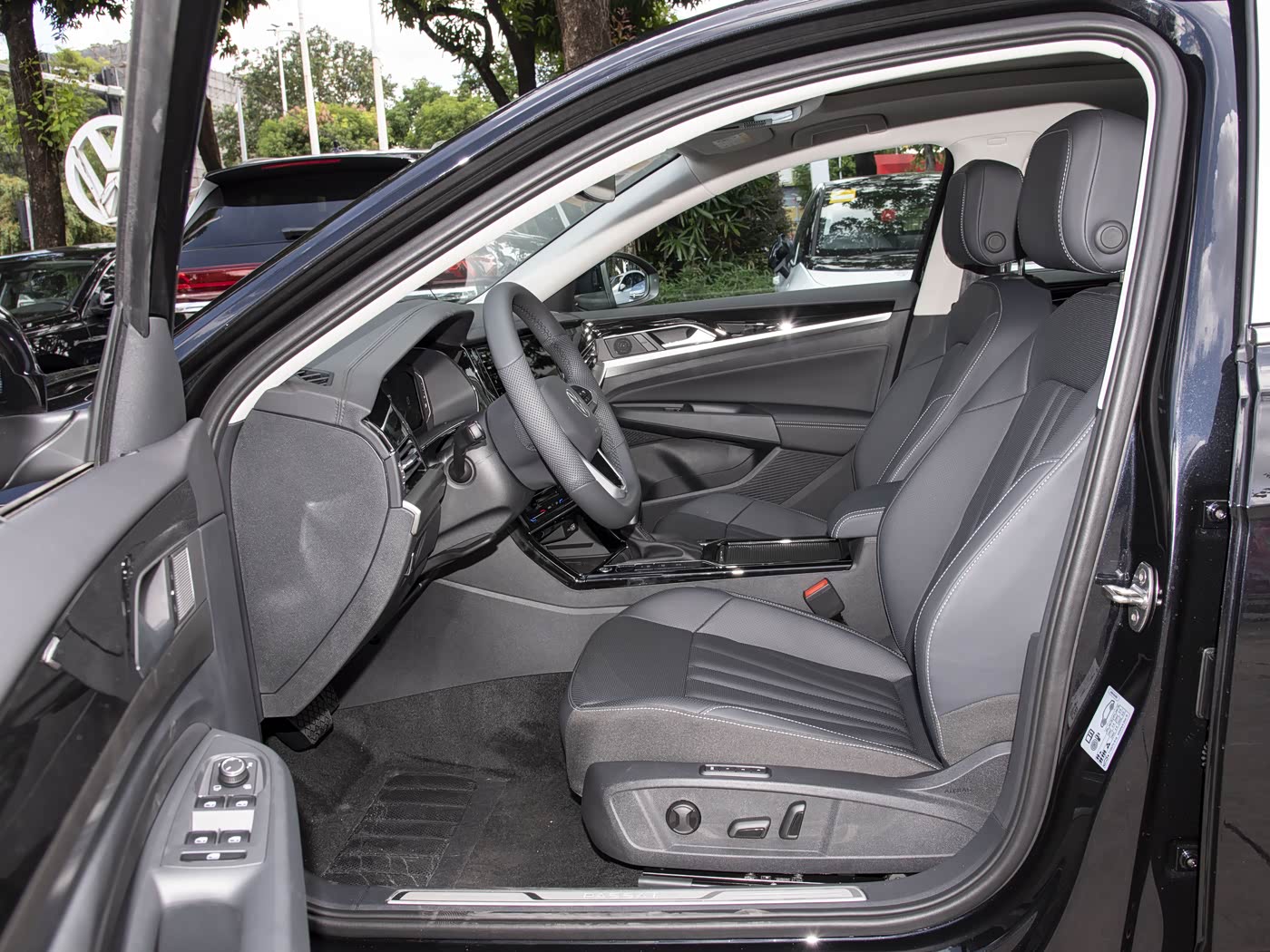 VW Passat 2026 Model 380TSI