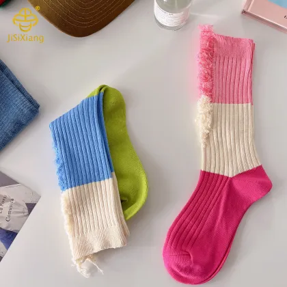 Korean version of ripped contrasting long socks