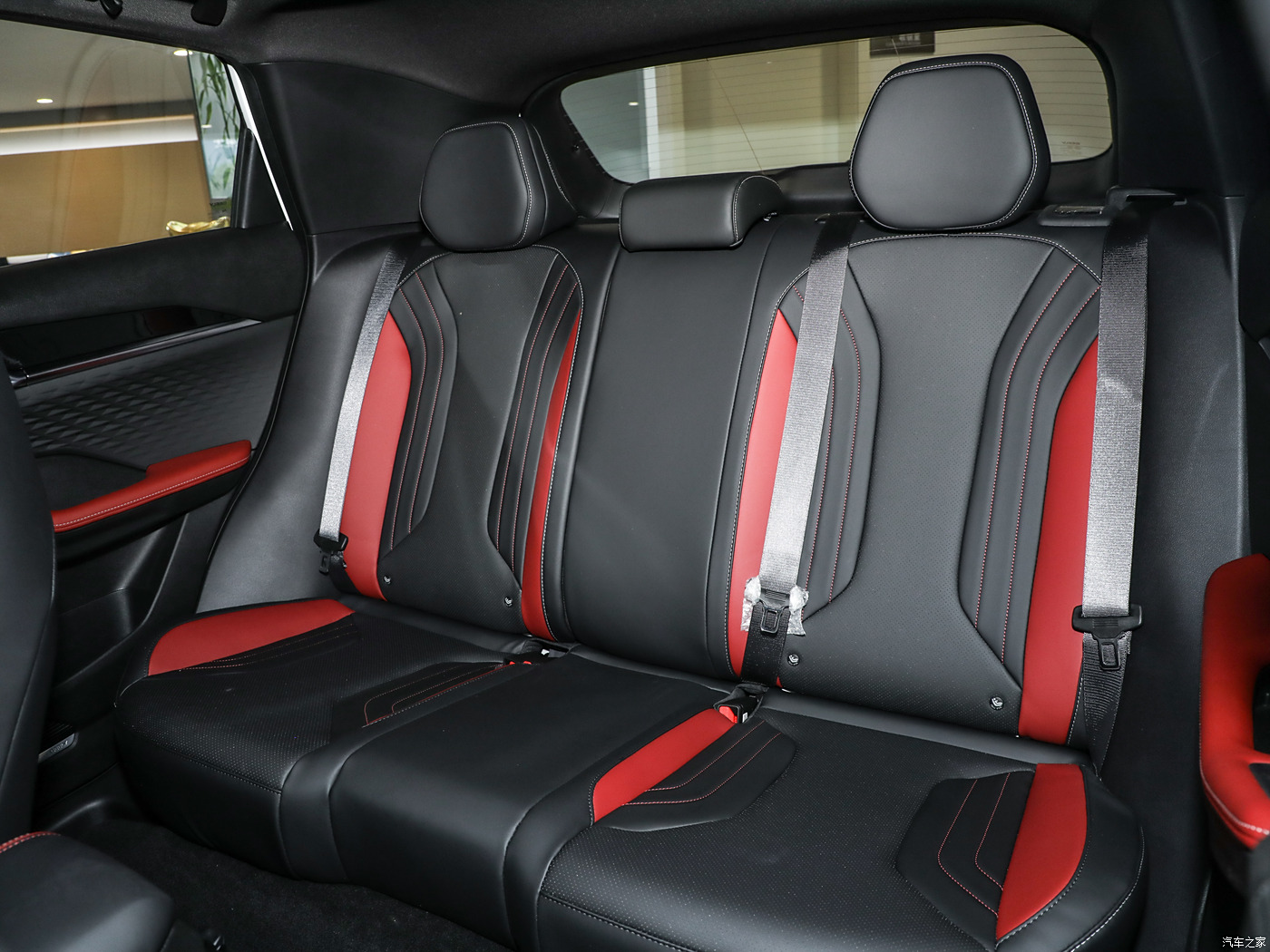 Geely Coolray SX11 CAR