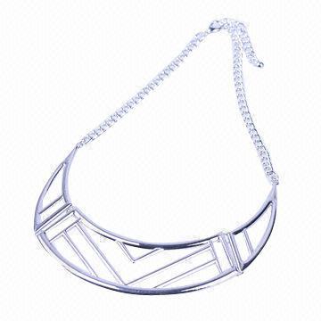 Geometric Cast Fashion Statement Necklace, Best Selling Item for Spring/Summer