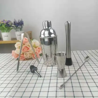 Custom Color 550ml Stainless Steel Cocktail Shakers with Shiny Finish - Professional Barware Accessories