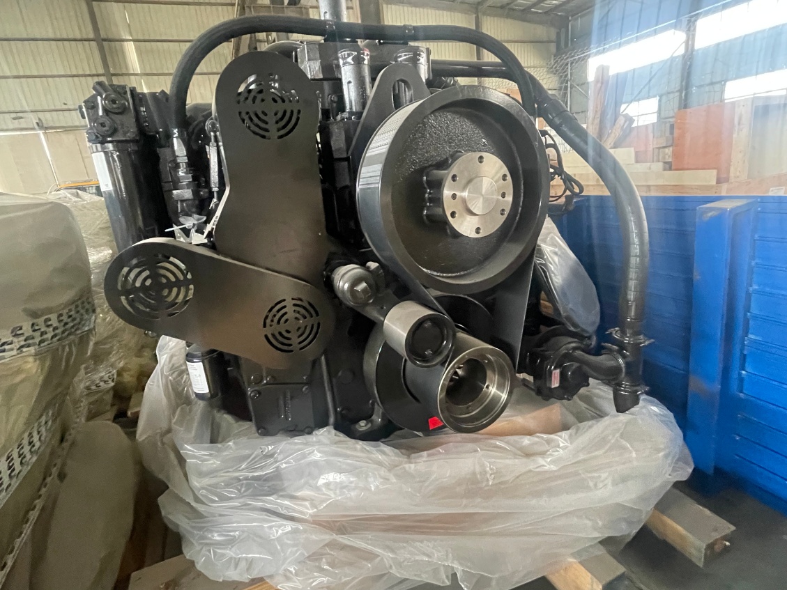Genuine cummins QST30 engine assembly