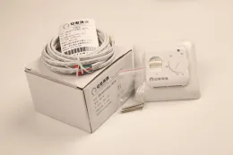 Low temperature self-regulating heating cable
