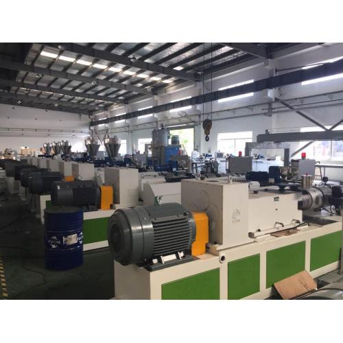 WPC Flooring Production Line Waterproof Outdoor Flooring Making Machine Manufactory