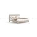 Cama de tamaño completo de lujo moderno con elegantes acentos